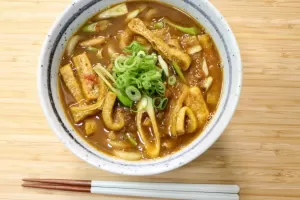 スパイスの香りも程よいカレーうどんを作りましたのサムネイル