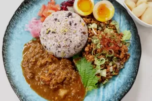 あいがけカレーを作ましたのサムネイル